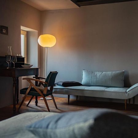 Boutique Hotel Al Palazzo Rosso Neive Luaran gambar