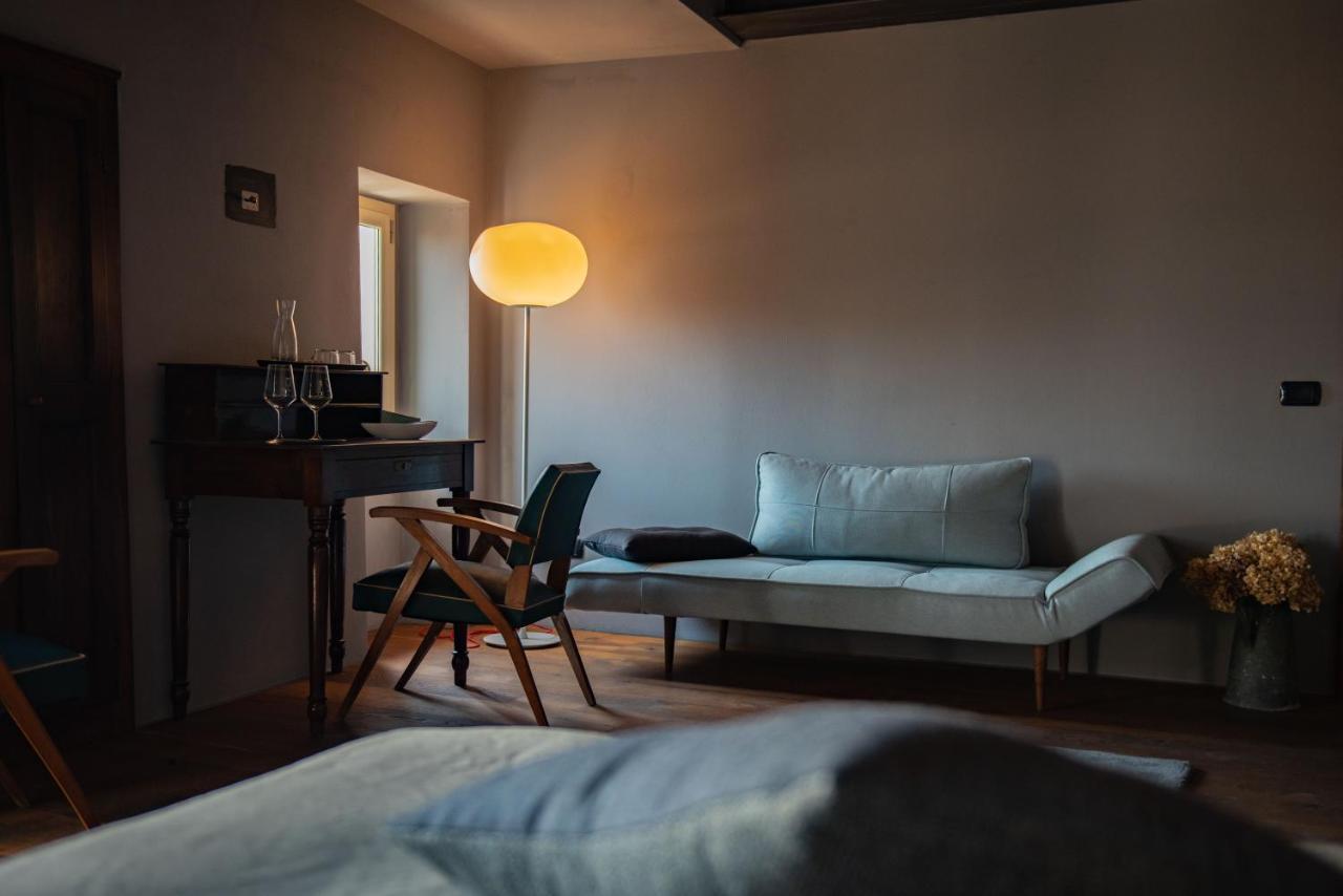 Boutique Hotel Al Palazzo Rosso Neive Luaran gambar