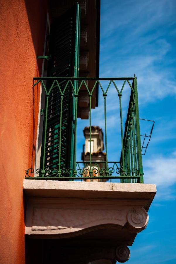 Boutique Hotel Al Palazzo Rosso Neive Luaran gambar