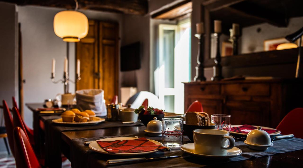 Boutique Hotel Al Palazzo Rosso Neive Luaran gambar