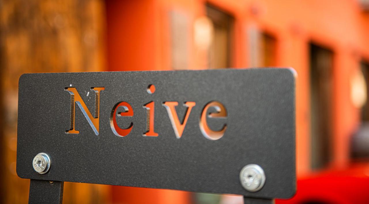 Boutique Hotel Al Palazzo Rosso Neive Luaran gambar