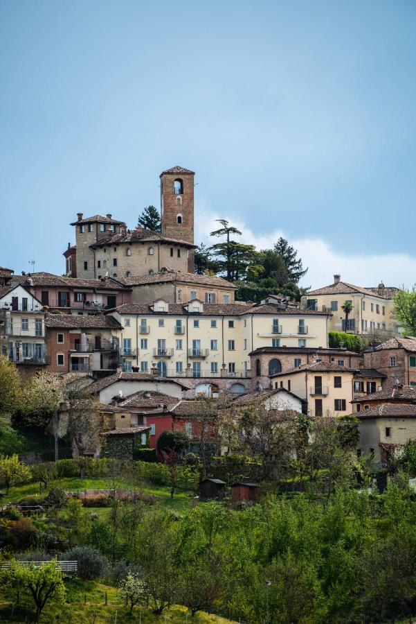 Boutique Hotel Al Palazzo Rosso Neive Luaran gambar