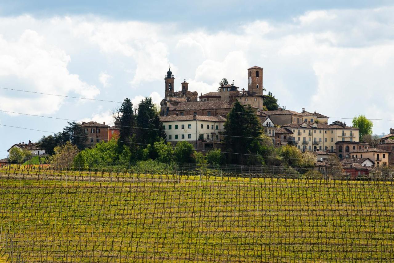 Boutique Hotel Al Palazzo Rosso Neive Luaran gambar