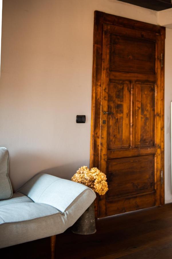 Boutique Hotel Al Palazzo Rosso Neive Luaran gambar