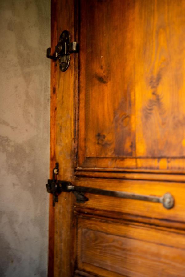 Boutique Hotel Al Palazzo Rosso Neive Luaran gambar